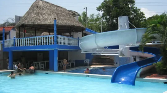 Pasadla Tocaima Tobogán Piscina