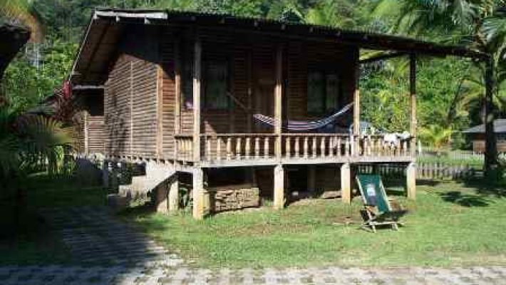 Hotel Cabañas Playa Alegre