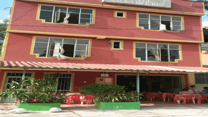 Hospedaje Villa del Rio