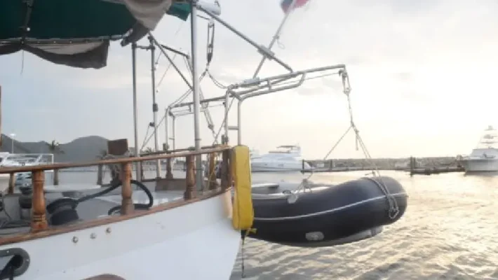 Alquiler Velero Santa Marta