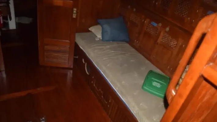 Alquiler Velero Santa Marta