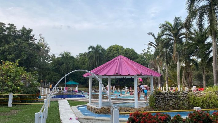 COMPLEJO TURISTICO EL LAGUITO DE ARMERO3