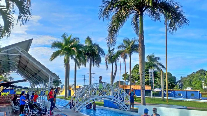 Hotel Sunrise by Hype3