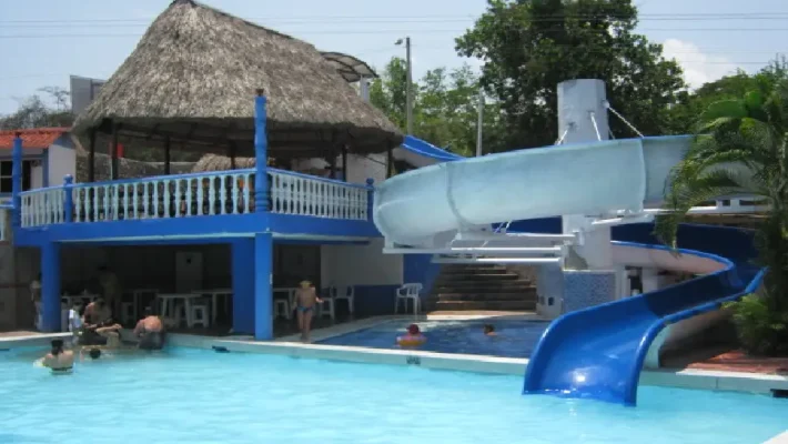 Pasadla Tocaima Tobogán Piscina