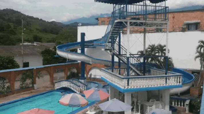 Pasadia Viota Tobogan